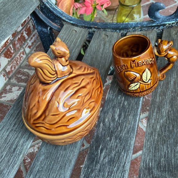 Vintage squirrel nut holder - Picture 1 of 5